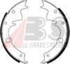 FIAT 5880989 Brake Shoe Set